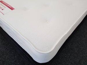 WINDERMERE-MATTRESS-CORNER.jpg