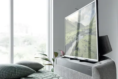 darras-tv-bed-footend-tv-up.webp