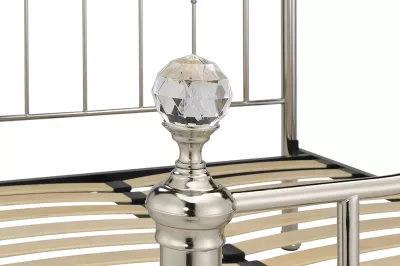 limelight-wellington-crystal-finial-on-white.webp