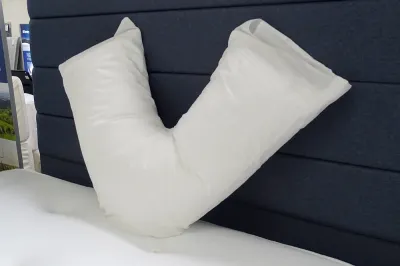 norfolk-v-shape-pillow-lifestyle.webp