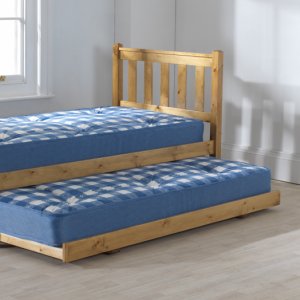 shaker-guest-bed(2).jpg