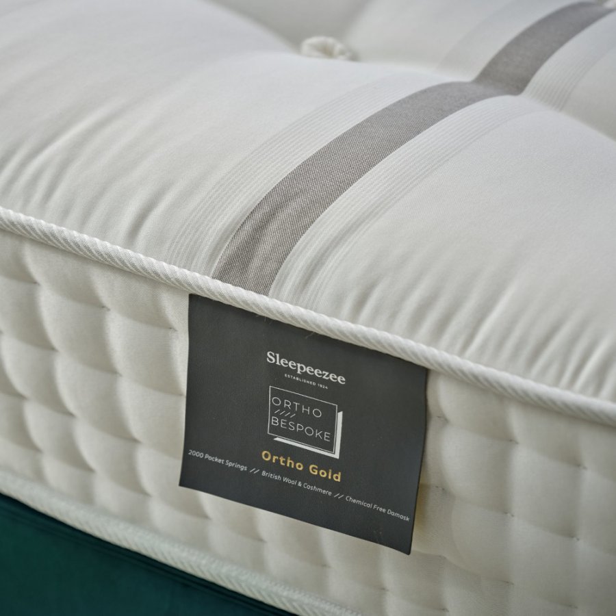 Sleepeezee Ortho Gold 2000 Mattress and Premium Linthorpe Beds Base